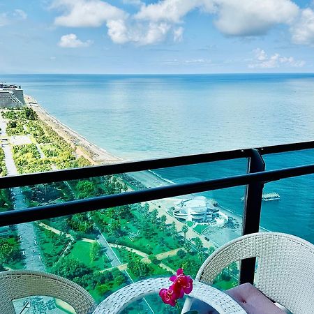 Sea View Apartments Orbi Beach Tower Батумі Екстер'єр фото