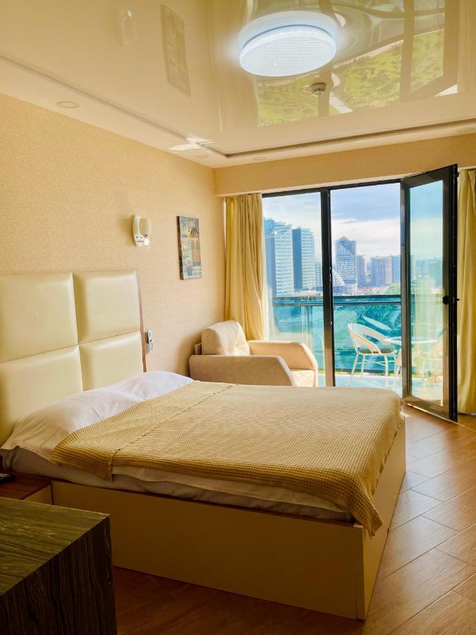 Sea View Apartments Orbi Beach Tower Батумі Екстер'єр фото