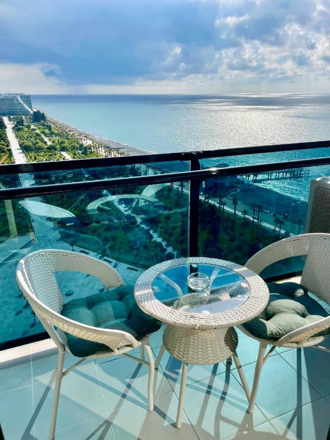 Sea View Apartments Orbi Beach Tower Батумі Екстер'єр фото