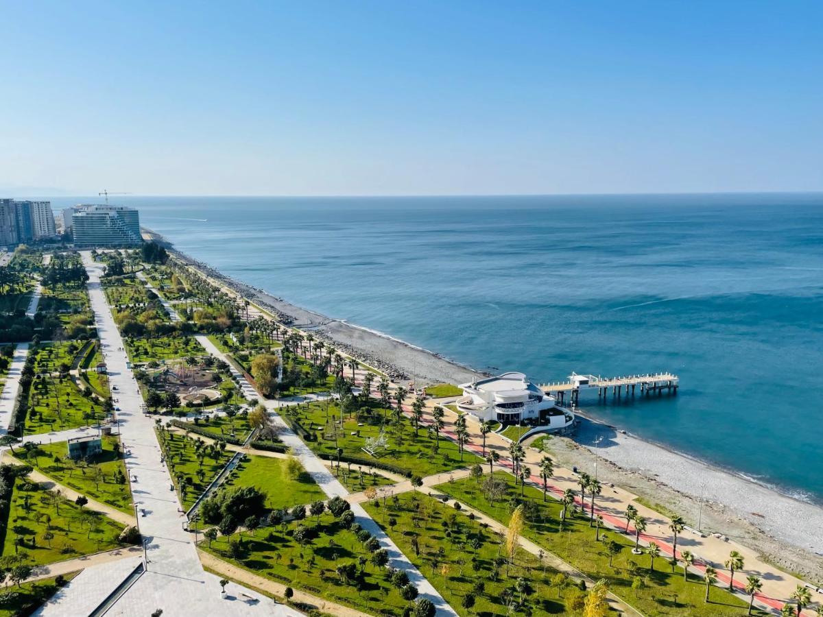 Sea View Apartments Orbi Beach Tower Батумі Екстер'єр фото