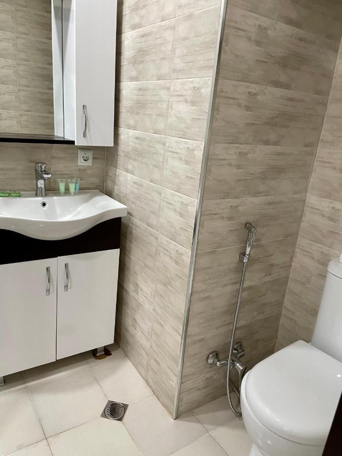 Sea View Apartments Orbi Beach Tower Батумі Екстер'єр фото
