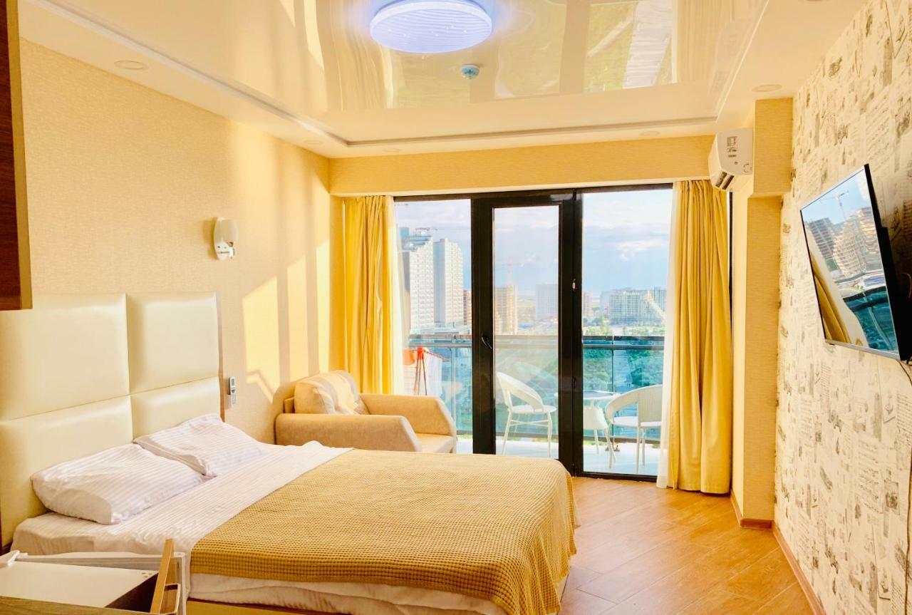 Sea View Apartments Orbi Beach Tower Батумі Екстер'єр фото